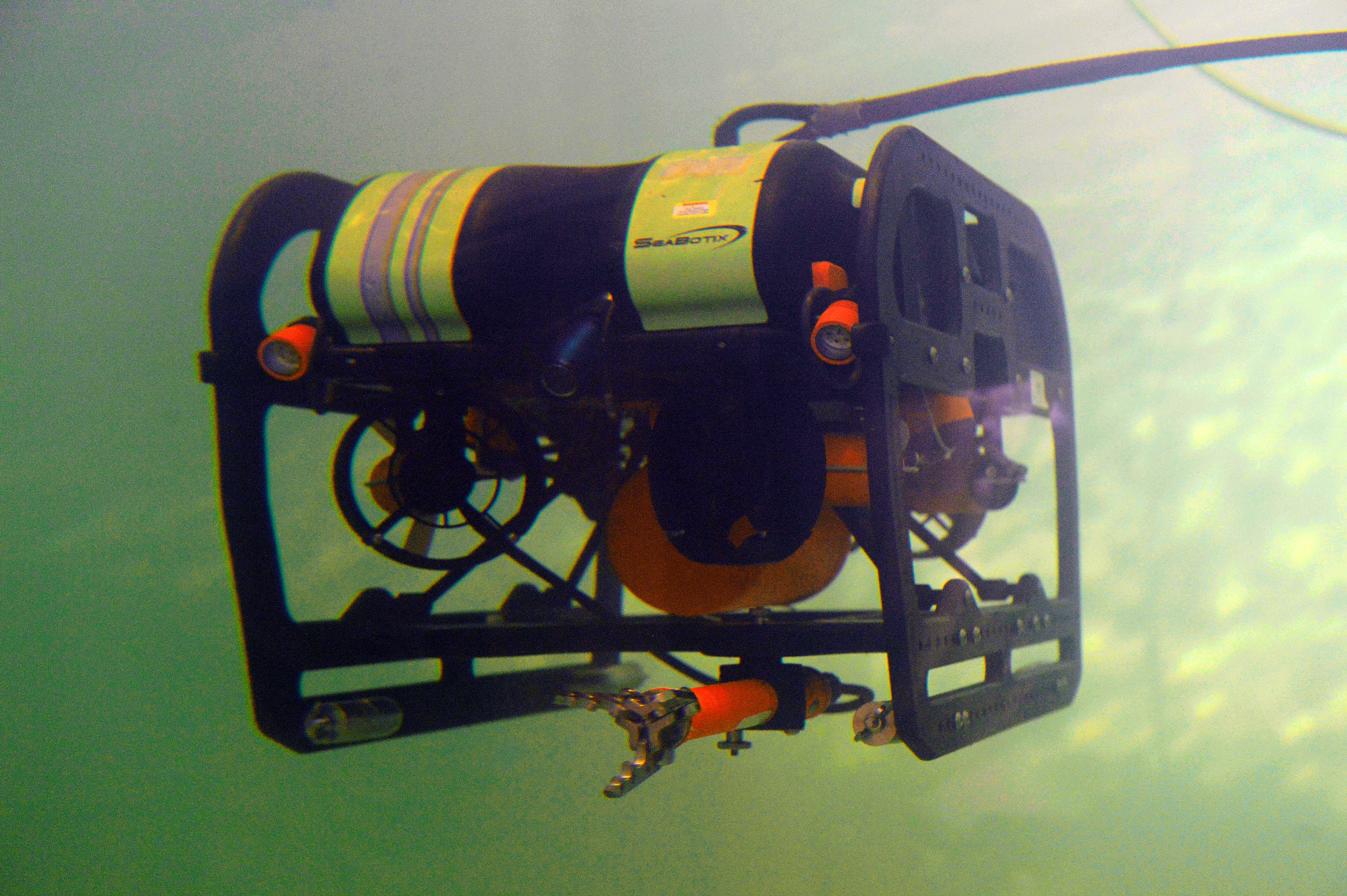 ROV working in dive tank